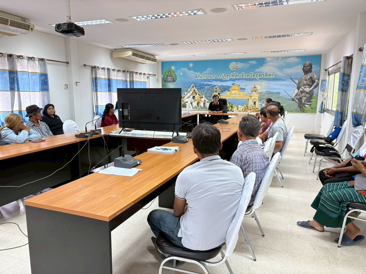 title - ส.ป.ก.อุตรดิตถ์ สนับสนุนสินเชื่อเงินกองทุนการปฏิรูปที่ดินเพื่อเกษตรกรรม ให้กับเกษตรกรในเขตปฏิรูปที่ดิน ครั้งที่ ๓/๒๕๖๙